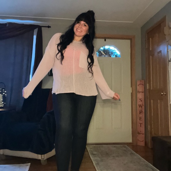 Meet your Posher, Jessica - Picture 9 of 9